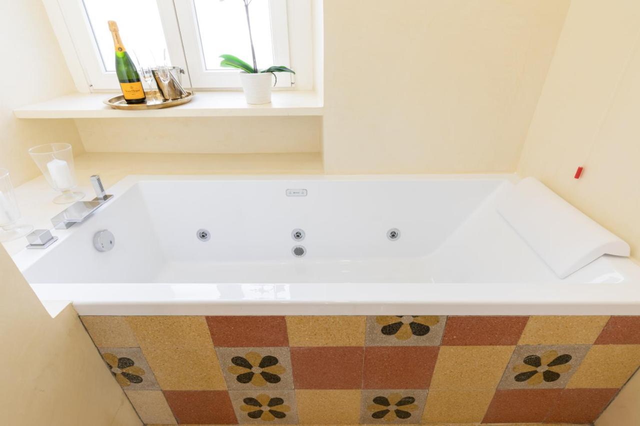 רומא Foresteria Di Piazza Cavour - Luxury Suites & Guest House מראה חיצוני תמונה