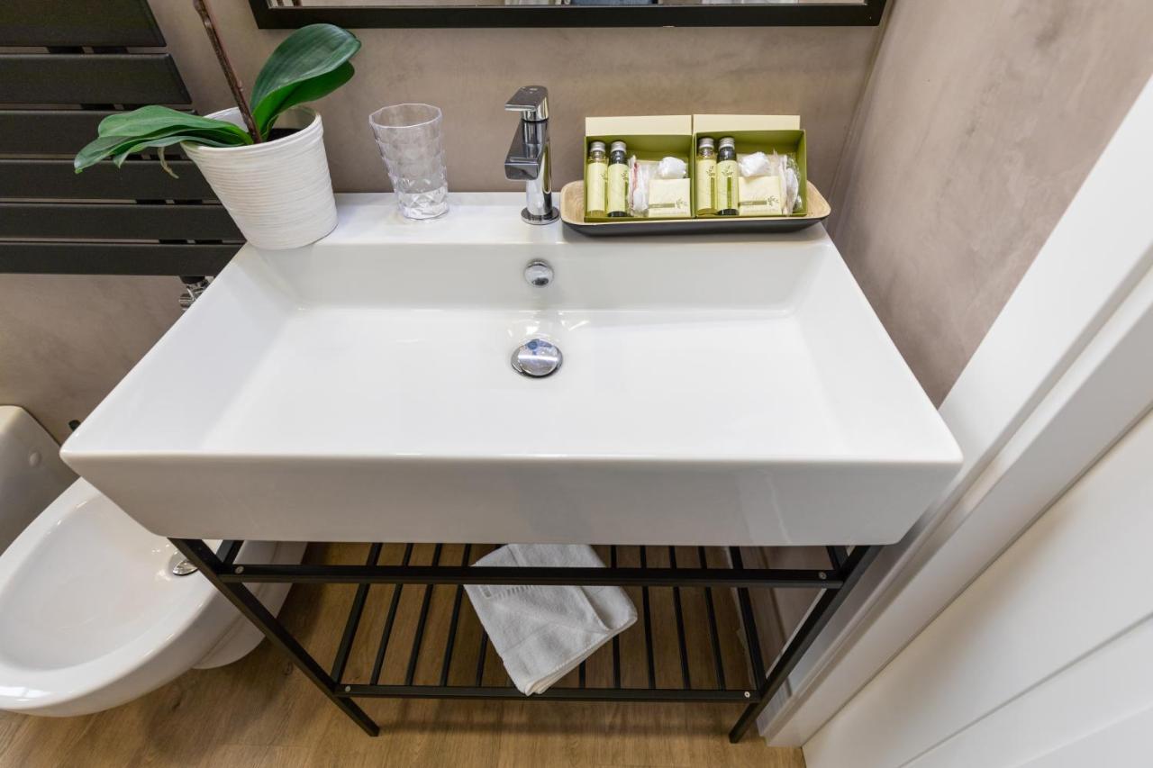רומא Foresteria Di Piazza Cavour - Luxury Suites & Guest House מראה חיצוני תמונה